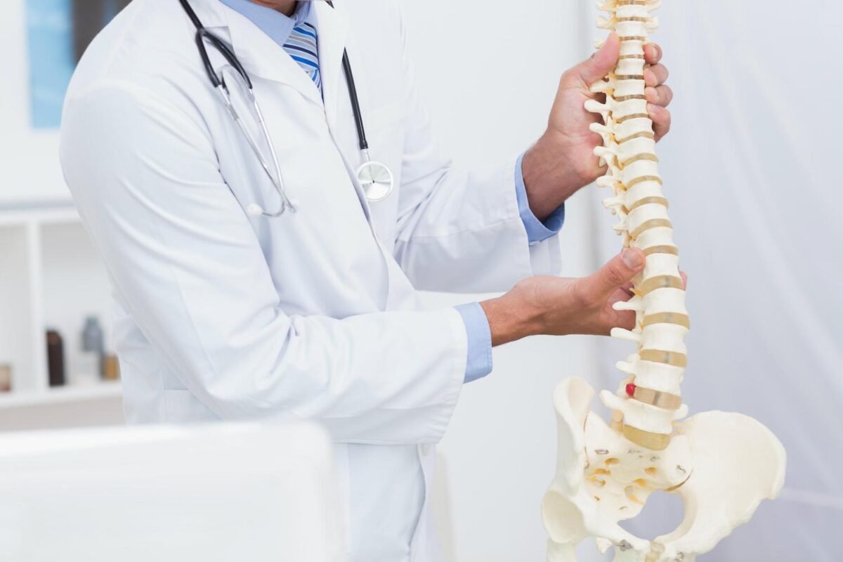 spine doctor in bhandara